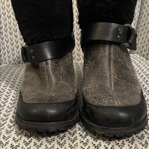Woolrich Black and Gray Shearling-Cuff Heeled Ankle Boots - Picture 2 of 6
